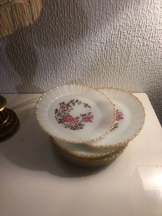 Lotto di 11 Piatti in Porcellana Vintage Fiori Dorati