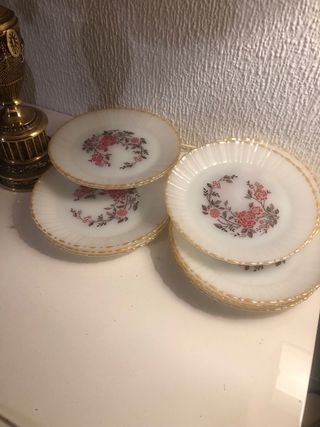 Lotto di 11 Piatti in Porcellana Vintage Fiori Dorati