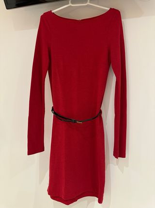 Vestido rojo manga larga con cinturón