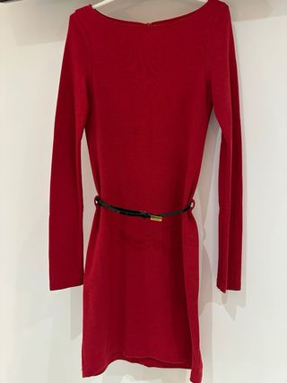 Vestido rojo manga larga con cinturón