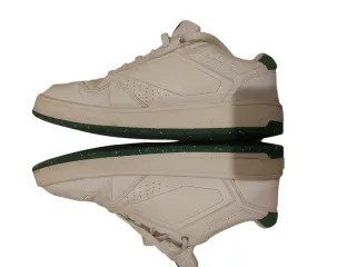 Zapatillas Puma Blancas y Verdes