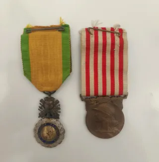 Lote 2 medallas militares Francia IGM