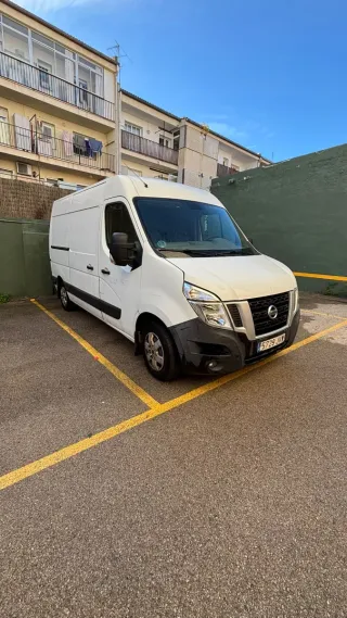 Nissan NV400 2016