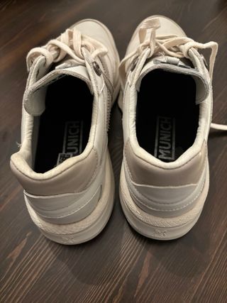 Zapatillas Munich Piel Beige Talla 44 Nuevas