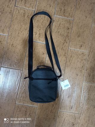 Borsa a tracolla grigia da uomo