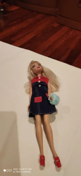 Abiti e accessori per bambole Barbie