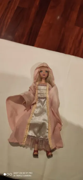 Abiti e accessori per bambole Barbie