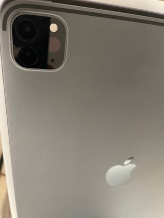 iPad Pro 11 + Magic Keyboard