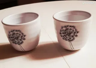 Juego de TETERA Y 2 TAZAS  Porcelana Blanca