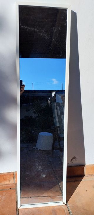 Specchio da terra bianco con cornice