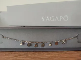 Bracciale S'Agapo' con ciondoli. Nuovo.