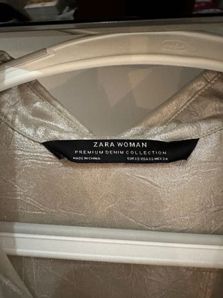 Camisa Zara Textura Dorada