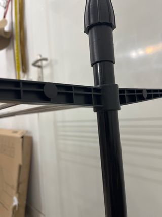 Perchero Metálico con Ruedas