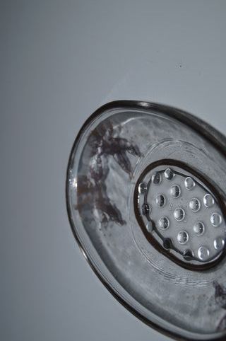 Saboneteira de Vidro Dourada