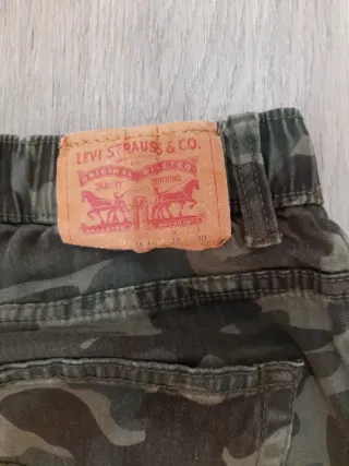 Levi's Jogger Camuflaje T.28x16