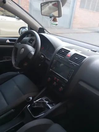 Volkswagen Golf 2004