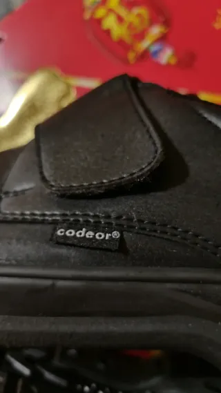 Calzado de trabajo Codeor con velcro