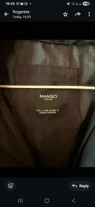 Chaqueta negra con cinturón