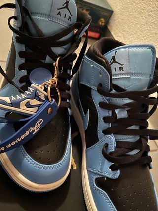 Air Jordan 1 Mid University Blue Black White