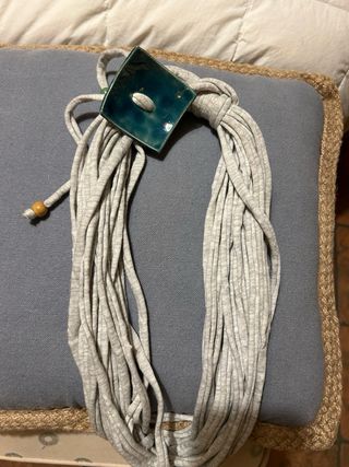 Collana tessuto con bellissima chiusur in ceramica