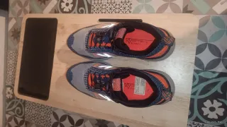 Zapatillas Kelme trekkig con cordones cierre rapid