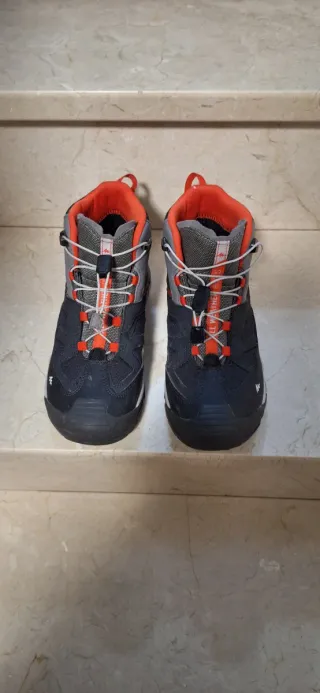 Botas de montaña niño