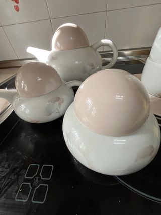 Juego de café porcelana blanco y rosa