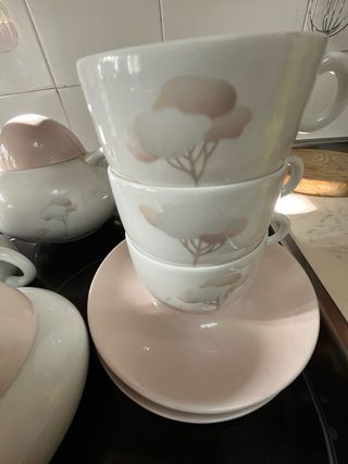 Juego de café porcelana blanco y rosa