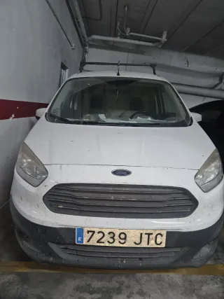 Ford E-Tourneo Courier 2017