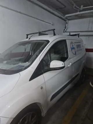 Ford E-Tourneo Courier 2017