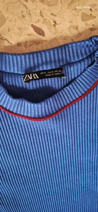 Top Zara manga acampanada azul