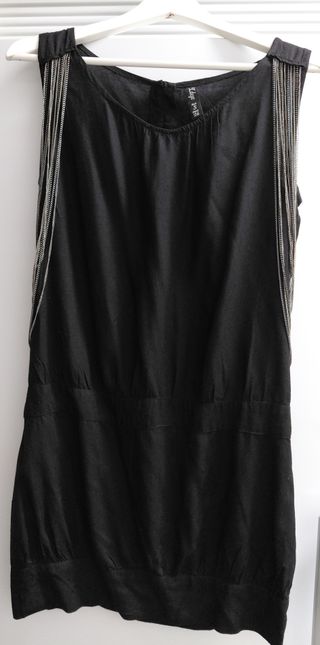 Vestido fiesta jovencita con cadenas