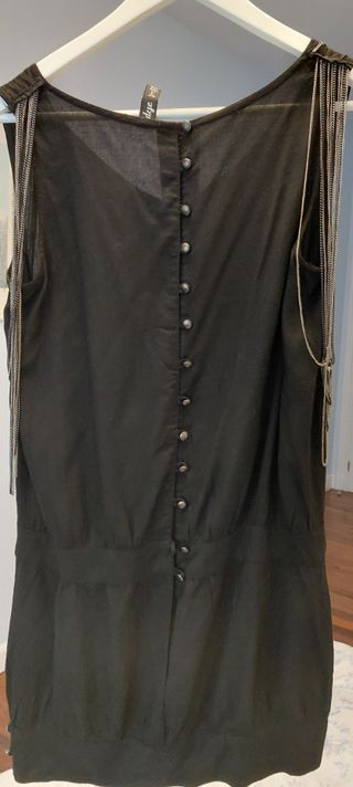 Vestido fiesta jovencita con cadenas