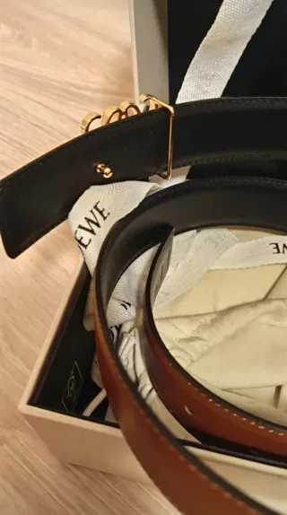 Cinturón Loewe Reversible Marrón cognac y negro.