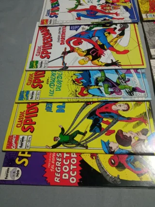 Colección de 9 comics antiguos de Spiderman