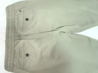 Pantalón Álvaro Moreno caqui talla 42