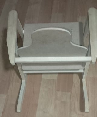 Mecedora infantil de madera