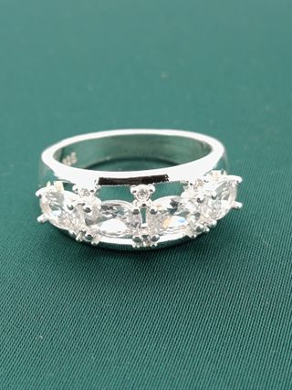 Anillo Plata Ley 925 Nuevo, con circonitas.