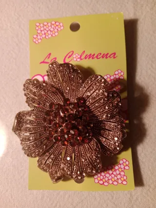 Broche Flor La Colmena Dorado y Rojo