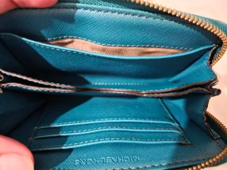 Monedero Michael Kors Teal y Dorado