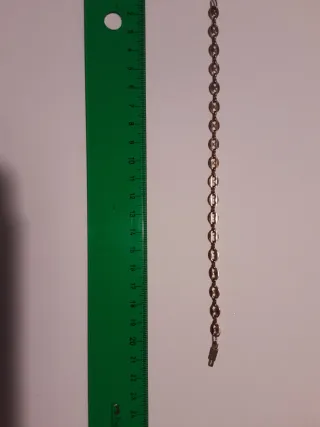 Pulsera dorada eslabones