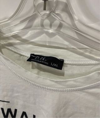 Camiseta Wake Up And Be Awesome