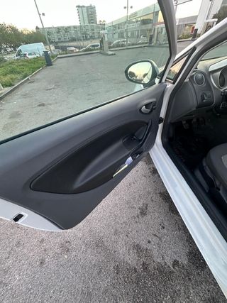 Seat 1.6 TDI SPORT 90CV 1.6 TDI SPORT