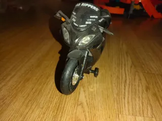 Moto Juguete Kawasaki Negra, 25 cm de largo.