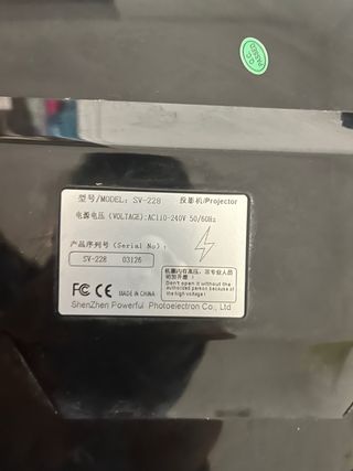 Proyector Powerful Negro