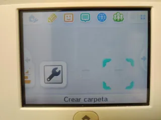 Nintendo 2DS Rosso e Bianco con Caricabatterie