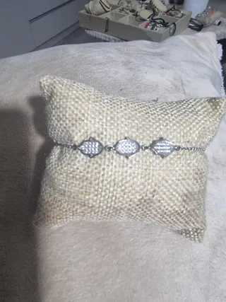 Pulsera de plata con detalles mano de fatima