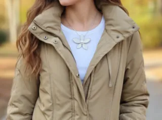 Anorak Zara verde oliva Mujer