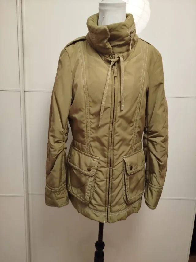 Anorak Zara verde oliva Mujer
