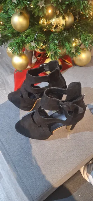 Tacones negros de plataforma